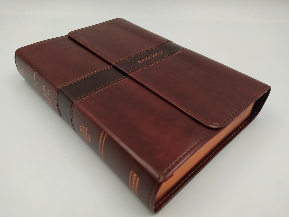 Biblia RVR60 Letra Grande Tamaño Manual marrón, símil piel, solapa con