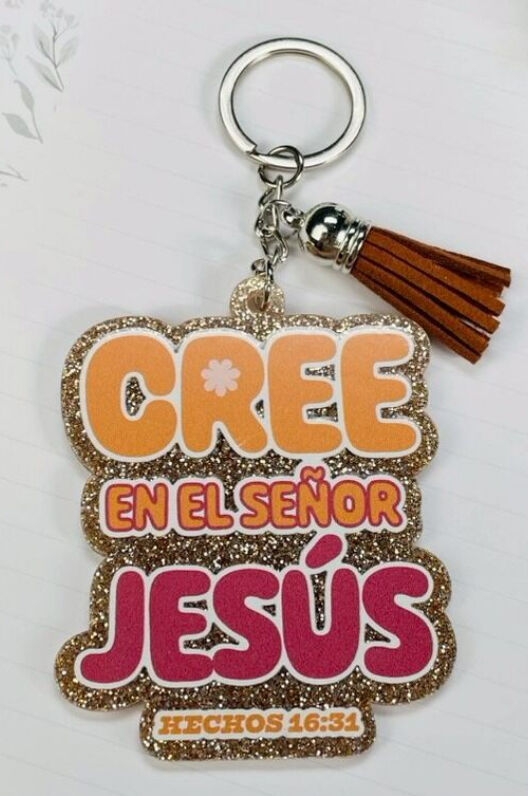 Cree en el Señor Jesús - Llavero de caucho con brillantina