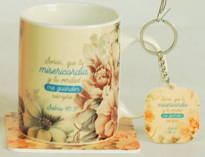 Pack Taza + llavero + Posavasos. Misericordias