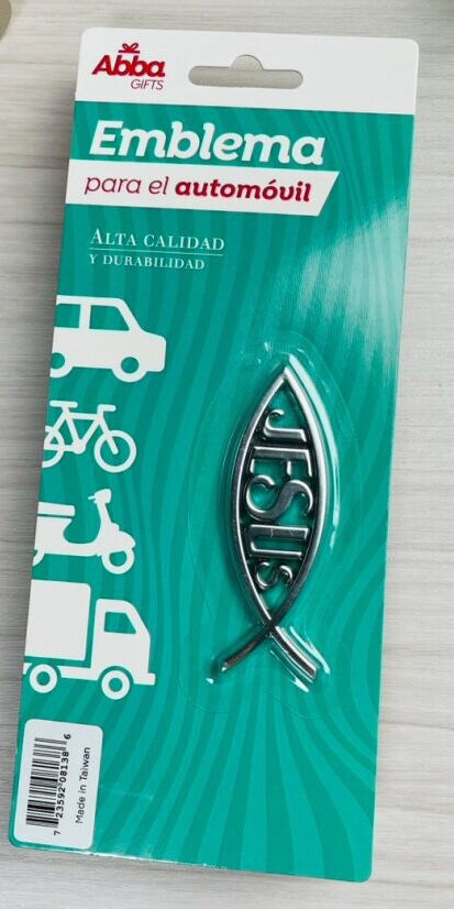 EMBLEMA ICHTUS PLATEADO CON JESÚS. 8 CM.