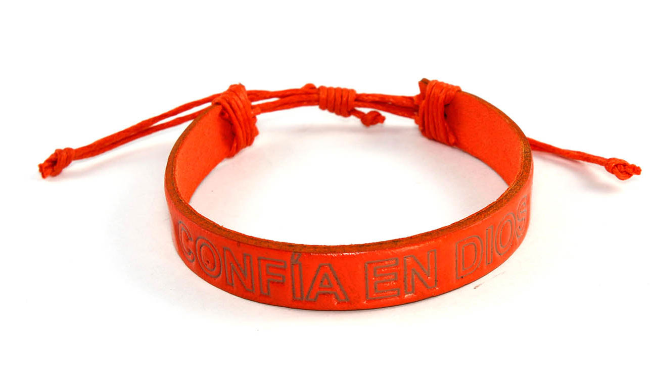 Pulsera piel genuina PLC naranja Confía en Dios (Nueva colección Luce y Comparte)