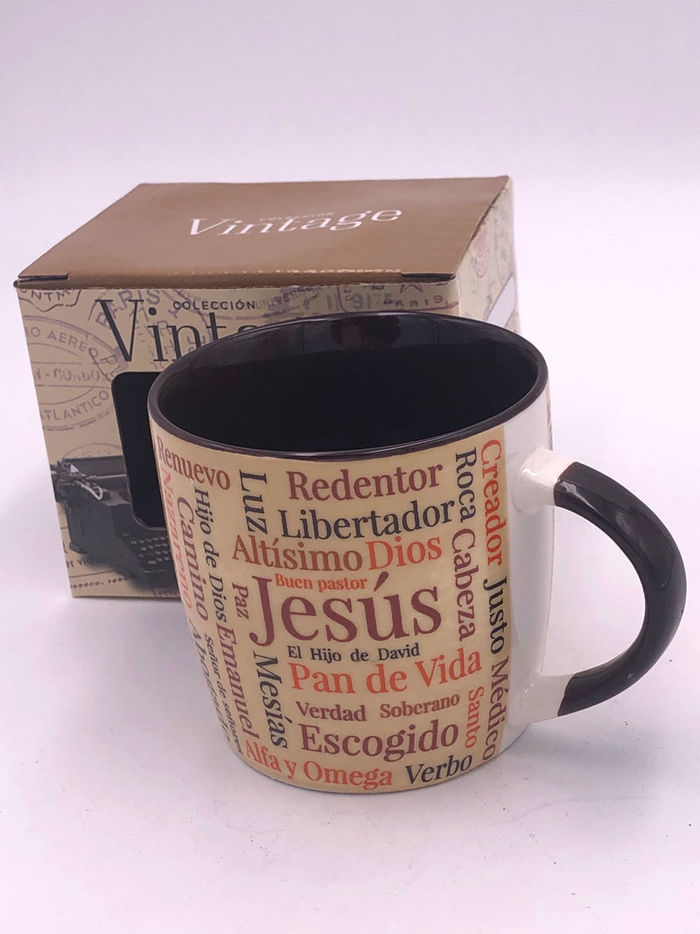 Taza Vintage: Nombres de Jesús...